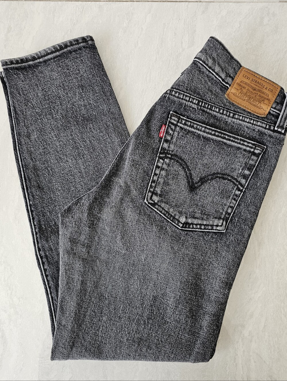 LEVIS mid grey wedgie jeans with button fly